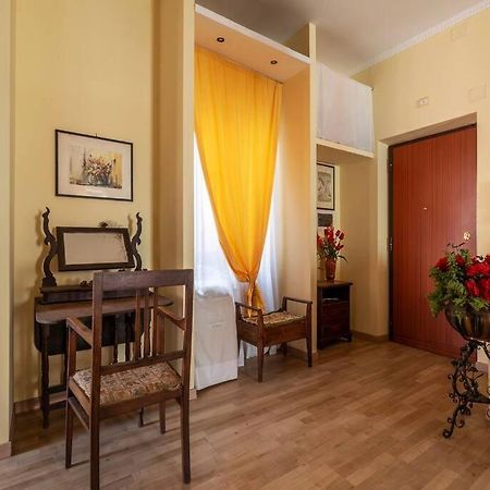 Elegante Appartamento Centrale Rom Exterior foto