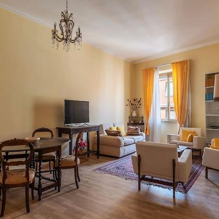 Elegante Appartamento Centrale Rom Exterior foto